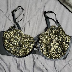 44DDD Cacique Bra